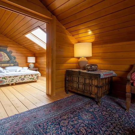 Appartamento Mansarda Villa Emilia *